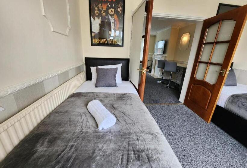 펜션 Sheldon Shared House