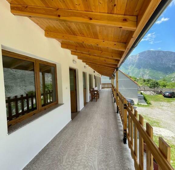 Пансион Turi Selcë