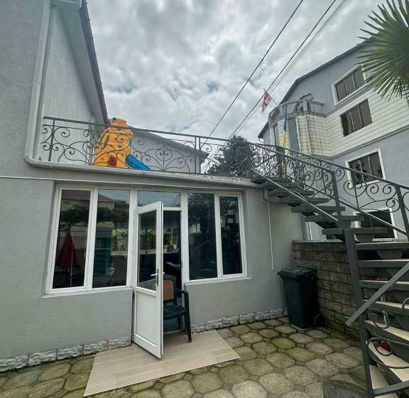 پانسیون Ureki Mari Mari