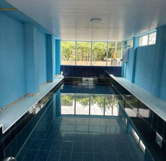 پانسیون Ureki Mari Mari