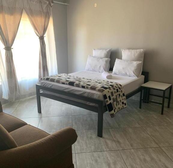 פנסיון Victoria Guest House Nyumbani