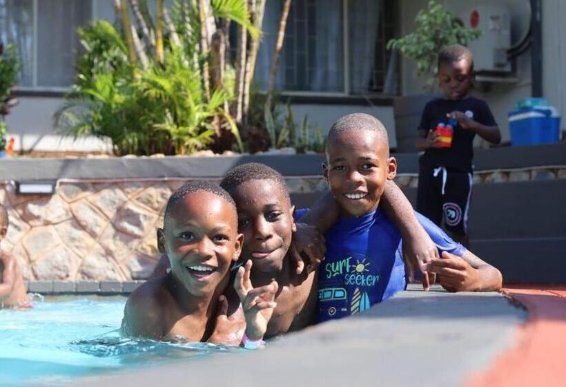 פנסיון Victoria Guest House Nyumbani