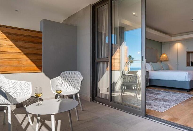 Plett Quarter Hotel   Lion Roars Hotels & Lodges