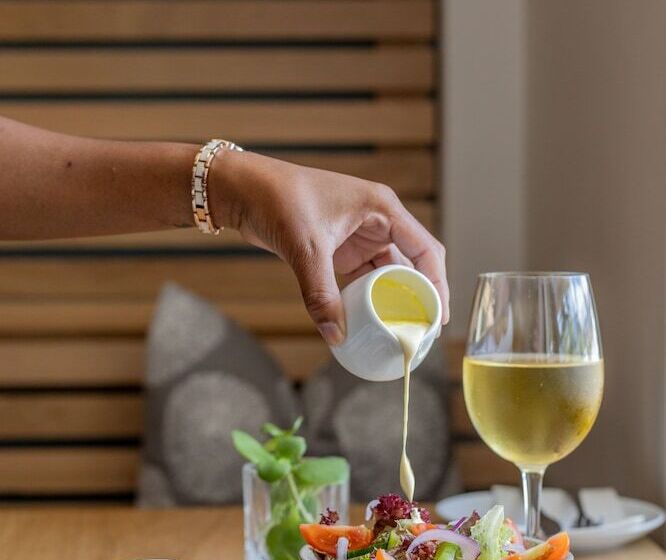 Plett Quarter Hotel   Lion Roars Hotels & Lodges