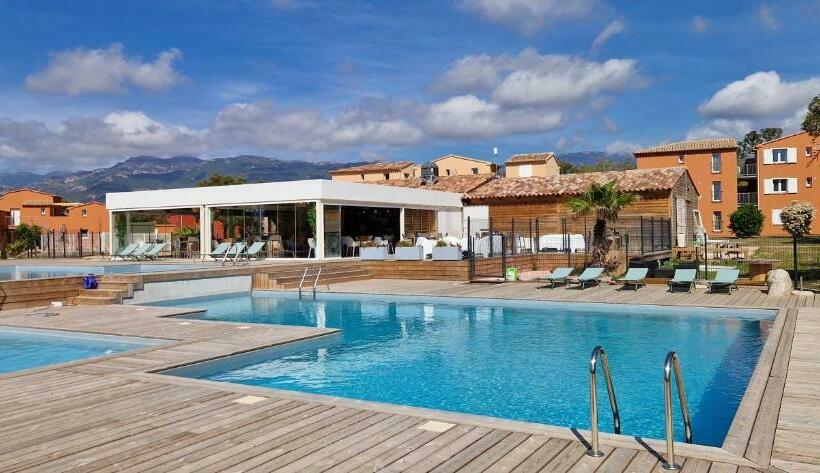 T2 4 Personnes Résidence De Vacances Avec 3 Piscines Les Hameaux De Saint Cyprien Lecci De Porto Vec