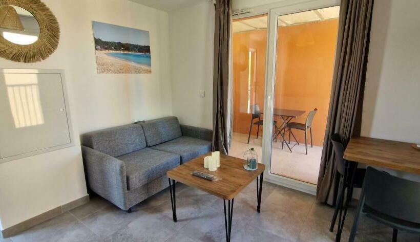 T2 4 Personnes Résidence De Vacances Avec 3 Piscines Les Hameaux De Saint Cyprien Lecci De Porto Vec