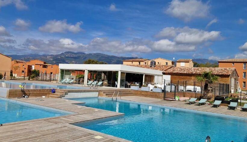T2 4 Personnes Résidence De Vacances Avec 3 Piscines Les Hameaux De Saint Cyprien Lecci De Porto Vec