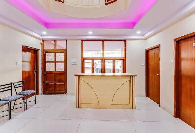 Townhouse 1226 Hotel Champion Paradise