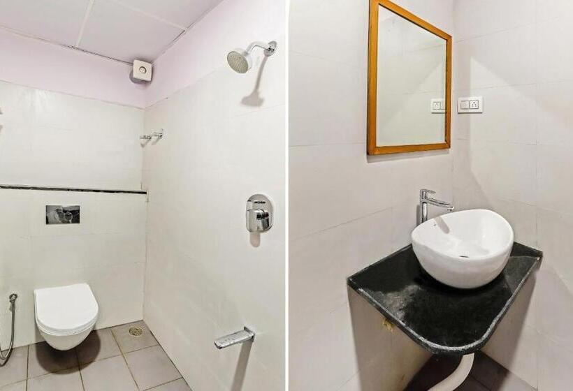 Townhouse 1226 Hotel Champion Paradise