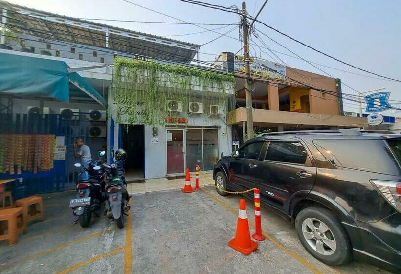 호스텔 Dinar Family