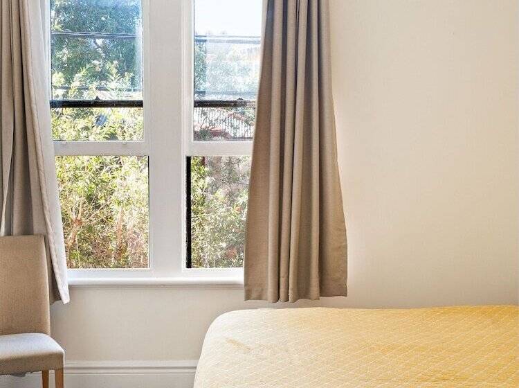 هاستل Lord Wolseley