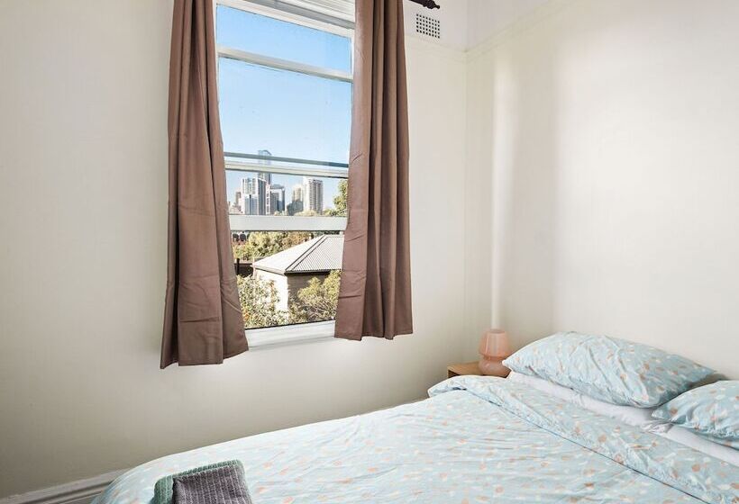 هاستل Lord Wolseley