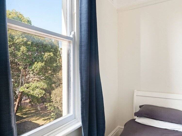 هاستل Lord Wolseley