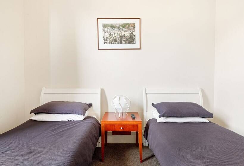 هاستل Lord Wolseley