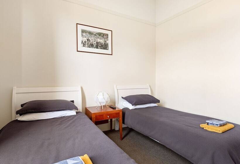 هاستل Lord Wolseley