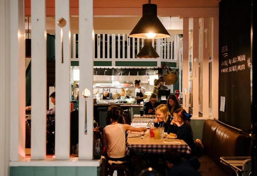 هاستل Lord Wolseley