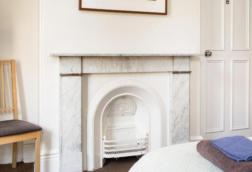 هاستل Lord Wolseley