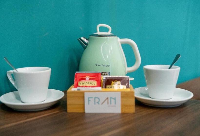 민박 Fran City Suite