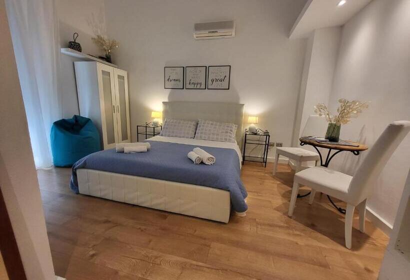 تختخواب و صبحانه Living Cagliari Marina