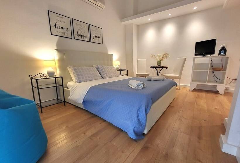 تختخواب و صبحانه Living Cagliari Marina