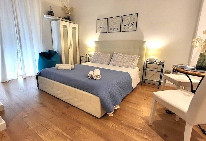 تختخواب و صبحانه Living Cagliari Marina