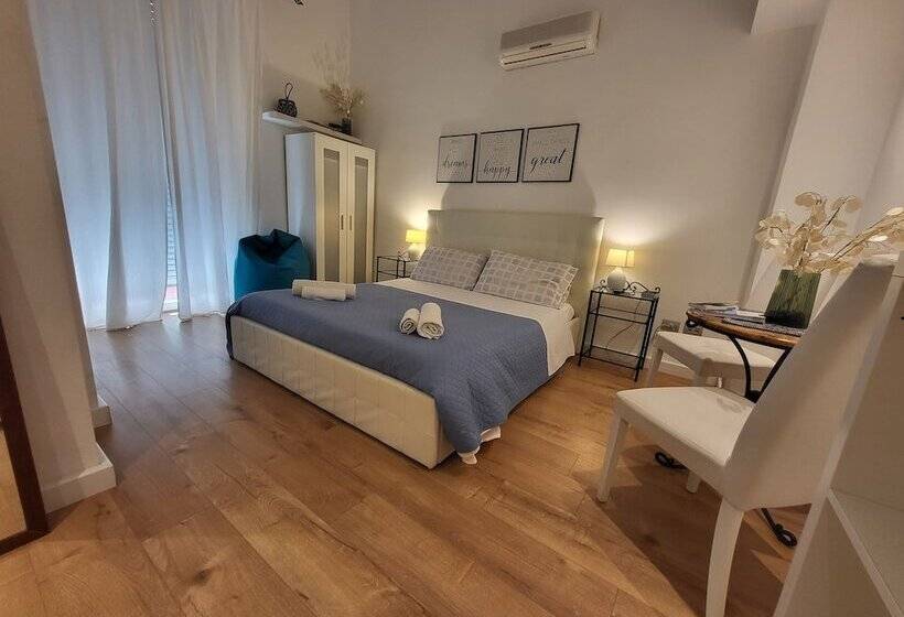 تختخواب و صبحانه Living Cagliari Marina