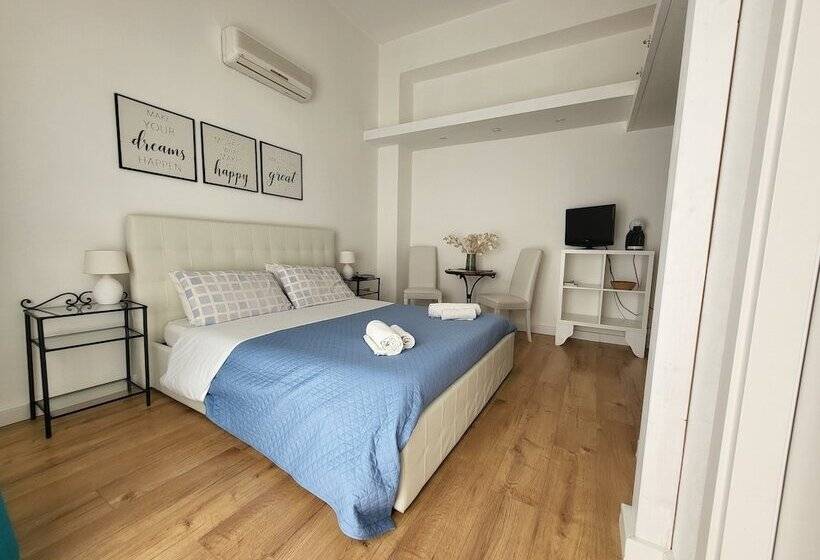 تختخواب و صبحانه Living Cagliari Marina