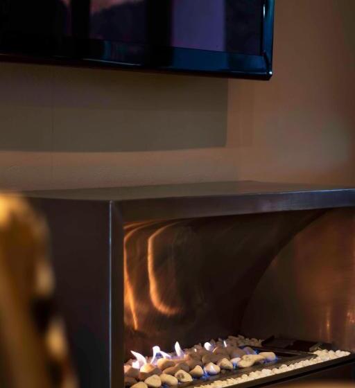 민박 Mind Body Soul Guesthouse On Featherbrooke Estate, Krugersdorp, South Africa