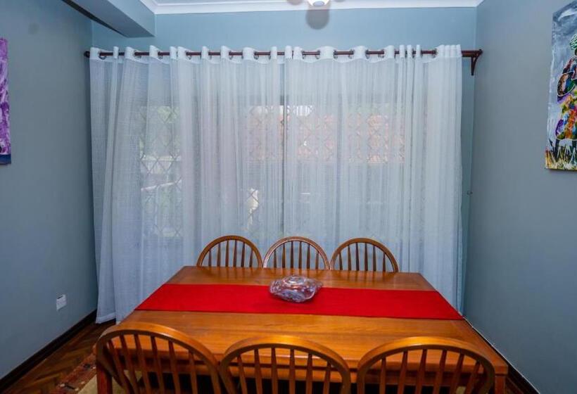 צימר Nyumbani Palace Arusha