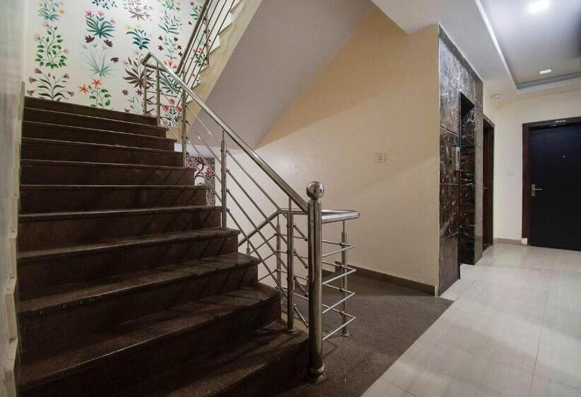 Capital O Hotel Pink Peral