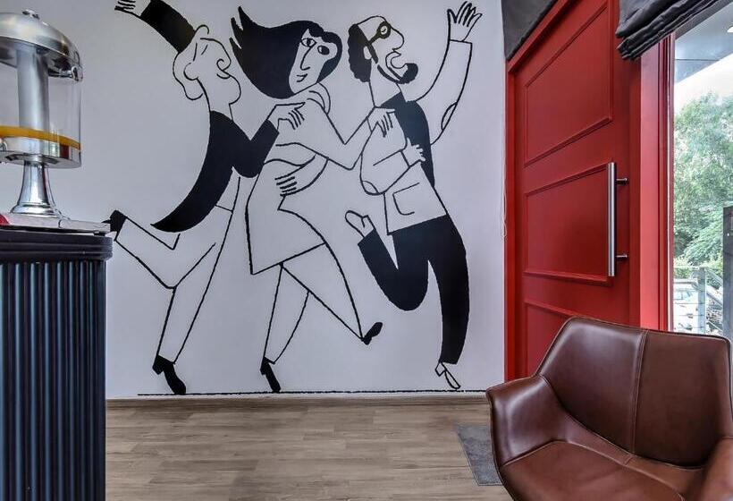 Capital O Hotel Pink Peral