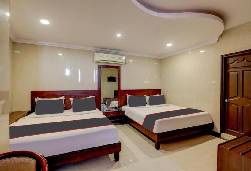 Capital O Hotel Yuvraj Signature