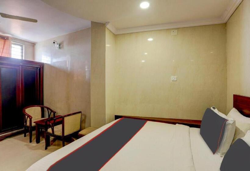 Capital O Hotel Yuvraj Signature