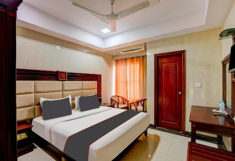 Capital O Hotel Yuvraj Signature