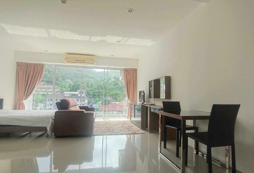 Chic Condominium Karon