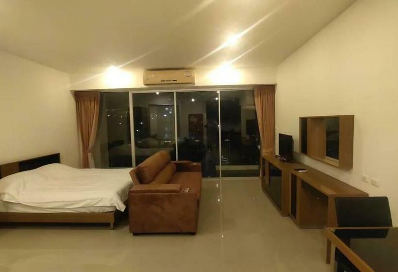 Chic Condominium Karon