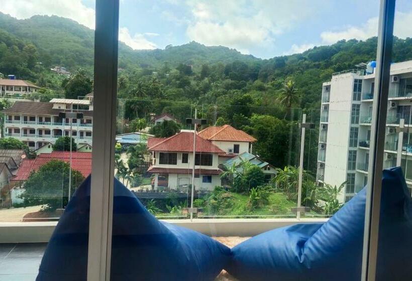 Chic Condominium Karon