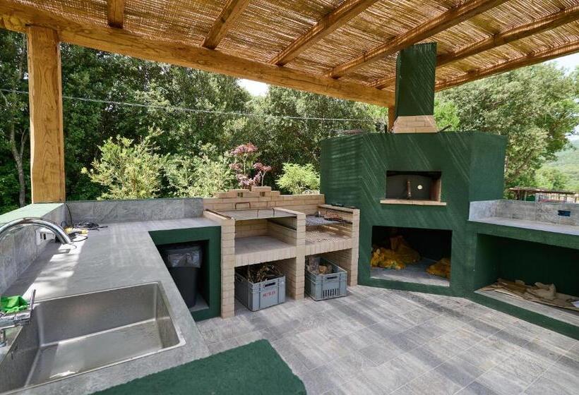 هتل Podere Scoldasu   Diana