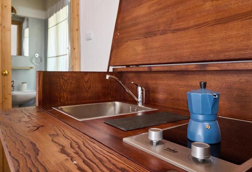 هتل Podere Scoldasu   Diana