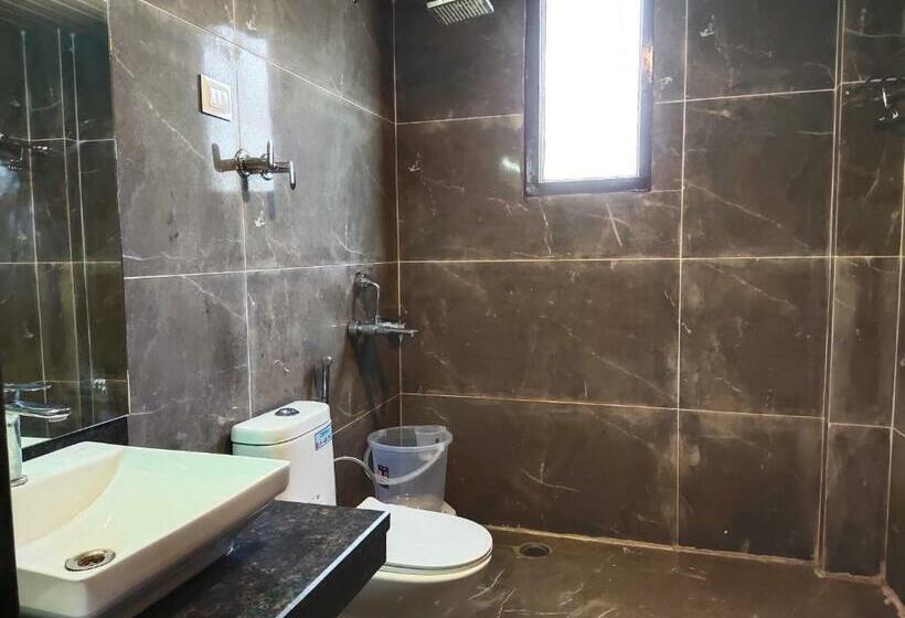 هتل Galaxy Luxuria , Manali