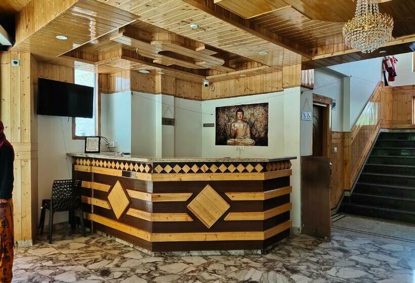 هتل Galaxy Luxuria , Manali
