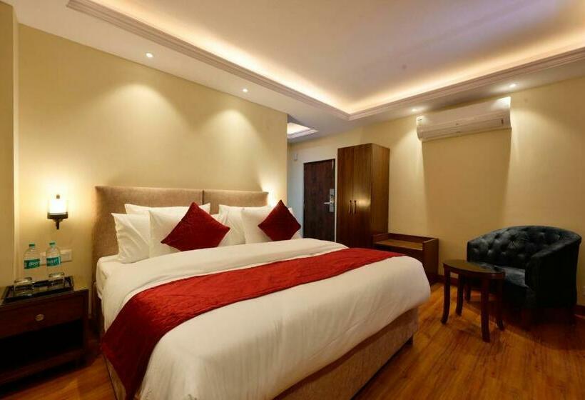 호텔 Rajgriha Kasauli