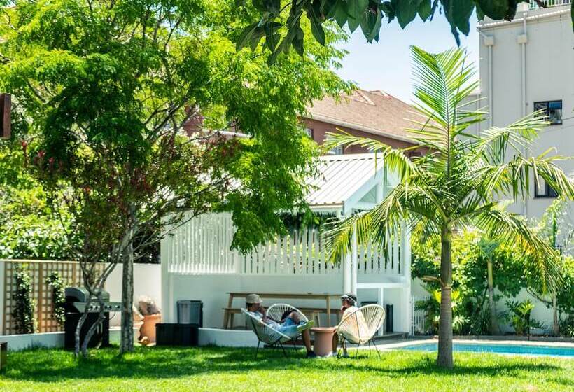 فندق Neighbourgood Hill