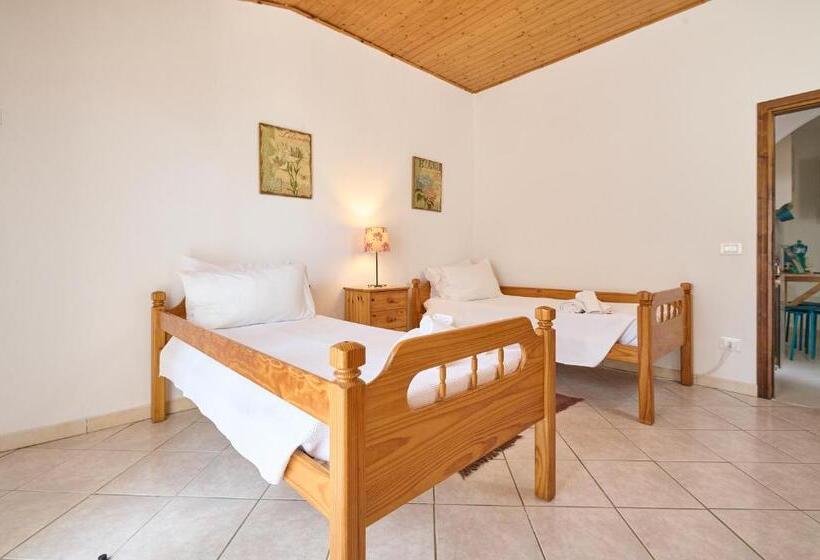 هتل Podere Scoldasu   Nettuno