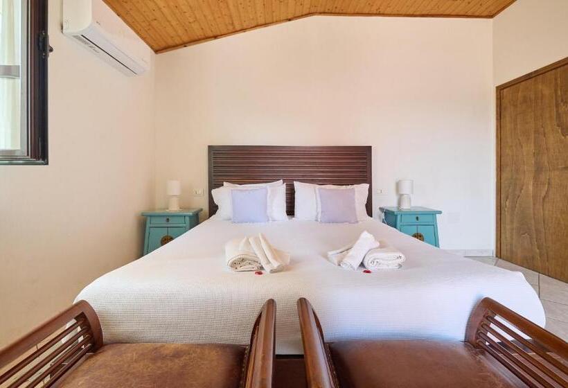 هتل Podere Scoldasu   Nettuno