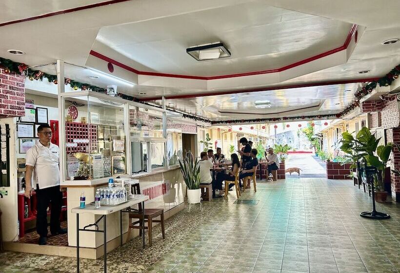 فندق Oyo 971 Liza Lodge