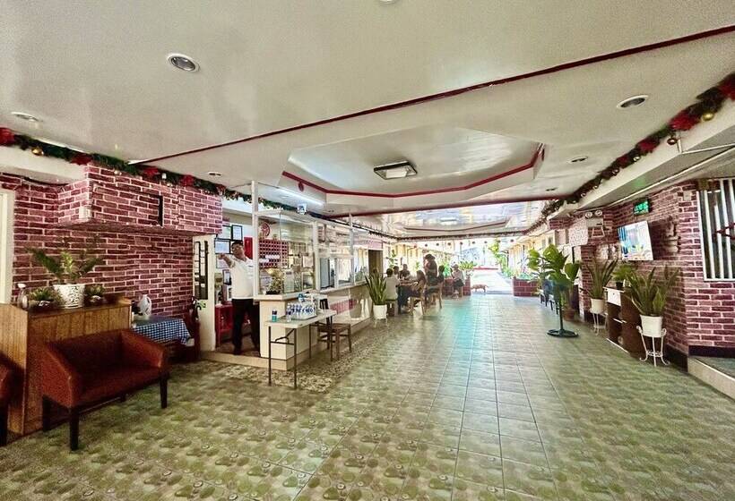 فندق Oyo 971 Liza Lodge