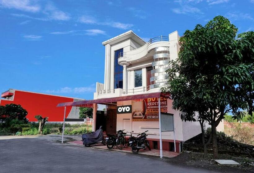 فندق Oyo Flagship 81377 Redstone