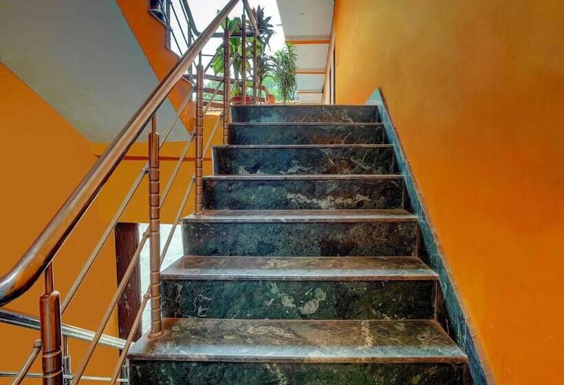 בית מלון כפרי Oyo Flagship 81389  Siddhi Vinayak