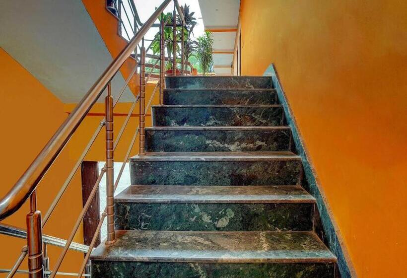 בית מלון כפרי Oyo Flagship 81389  Siddhi Vinayak